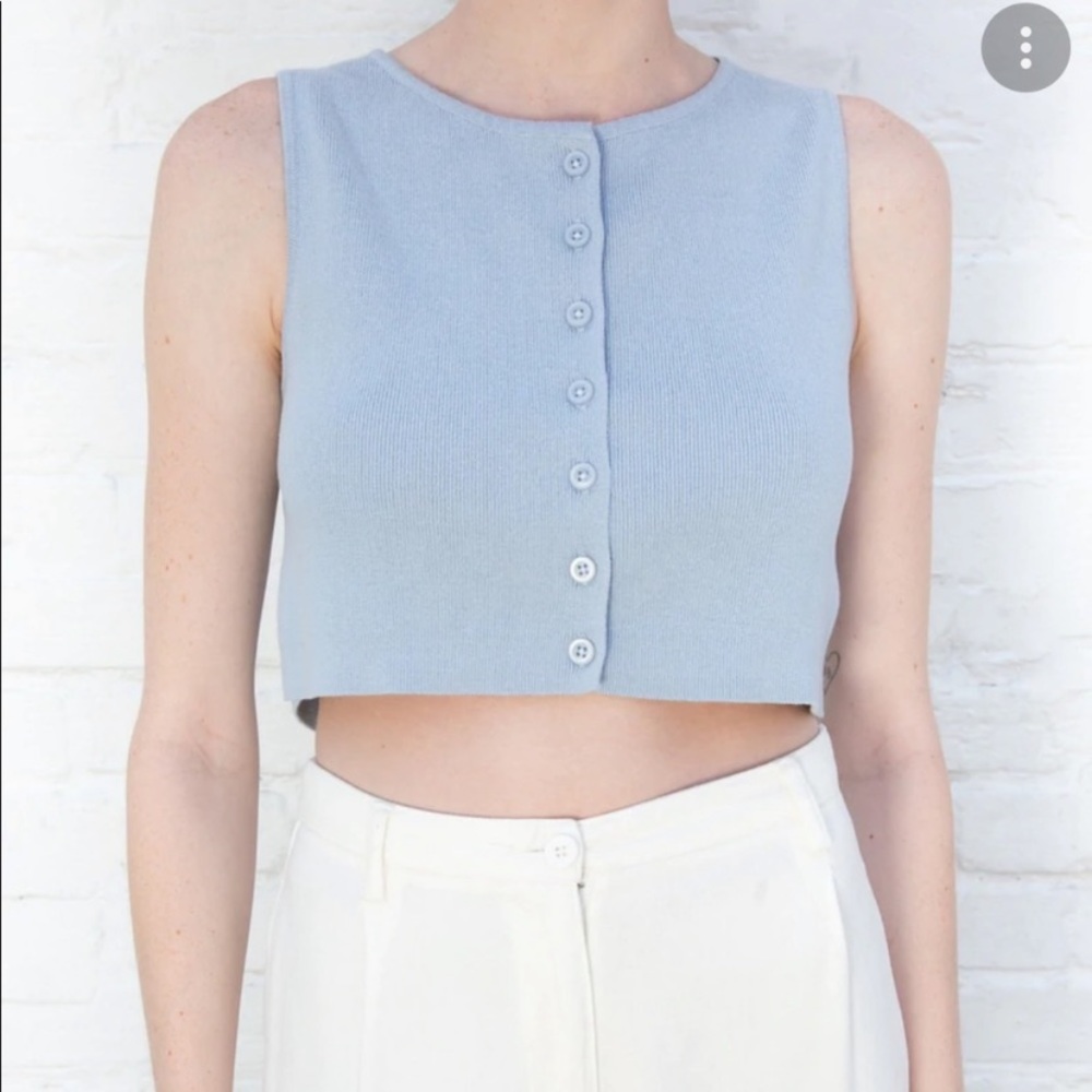 Brandy Melville Cropped Sleeveless Sweater